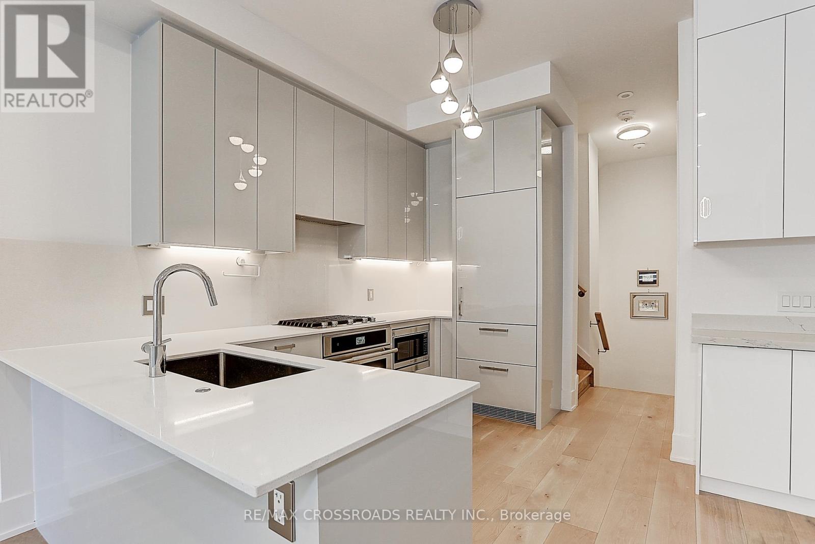 Th3 - 270 Davenport Road, Toronto, Ontario  M5R 0C1 - Photo 10 - C12417610