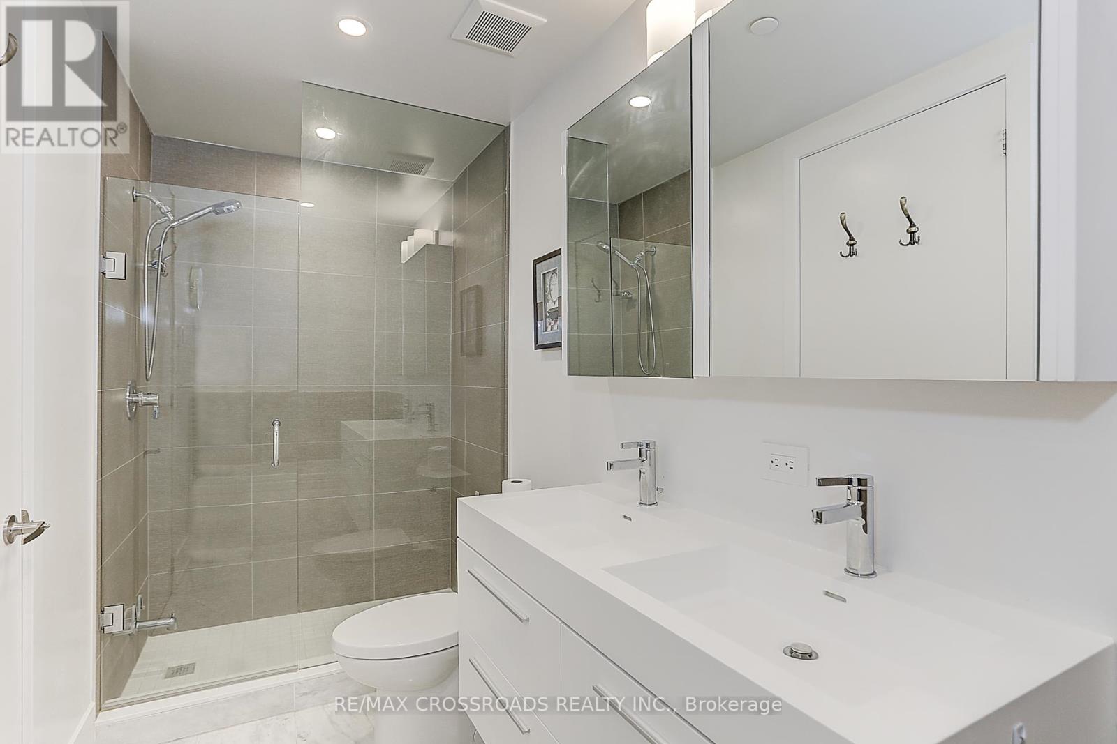 Th3 - 270 Davenport Road, Toronto, Ontario  M5R 0C1 - Photo 27 - C12417610