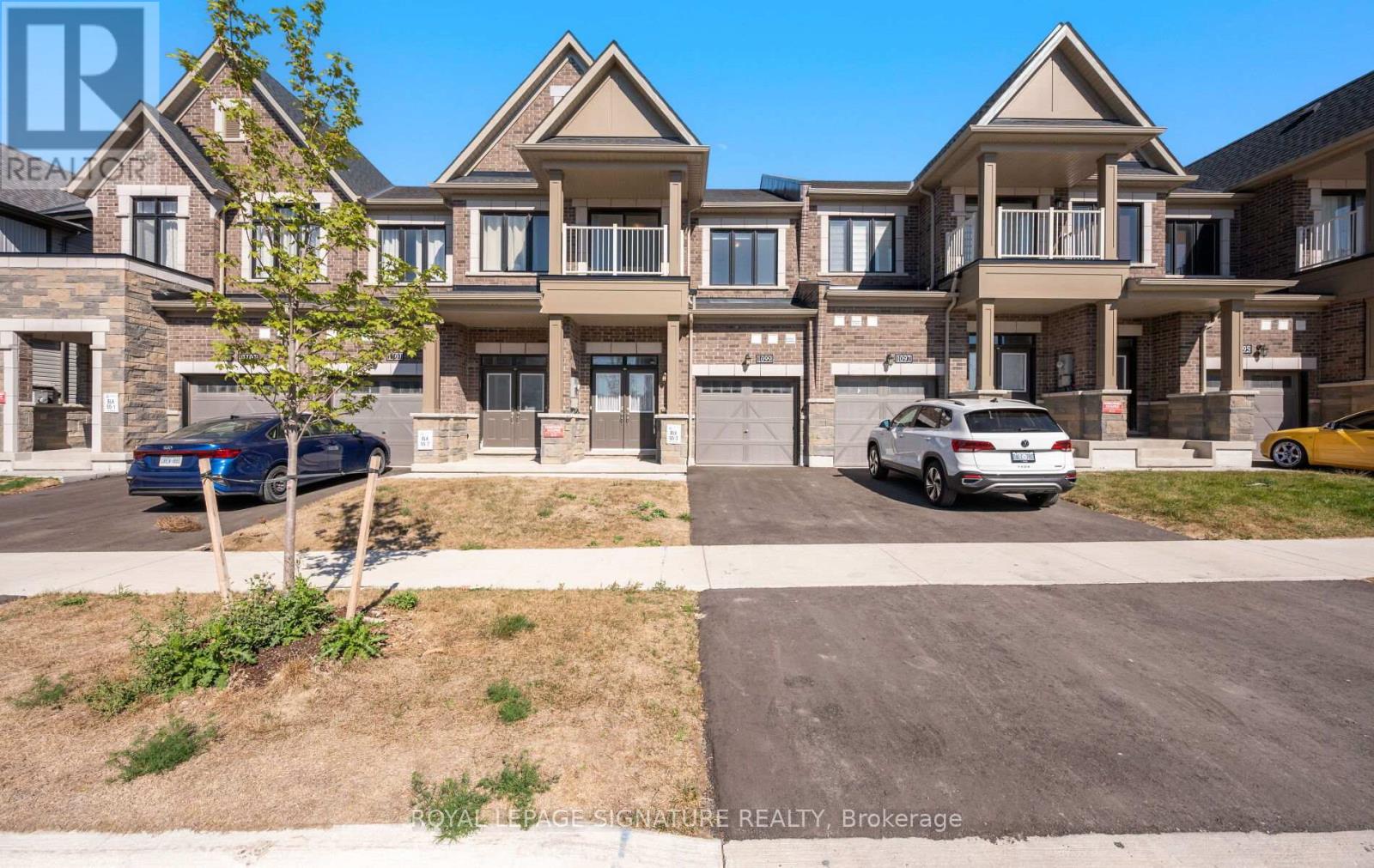 1099 THOMPSON DRIVE, Oshawa, Ontario