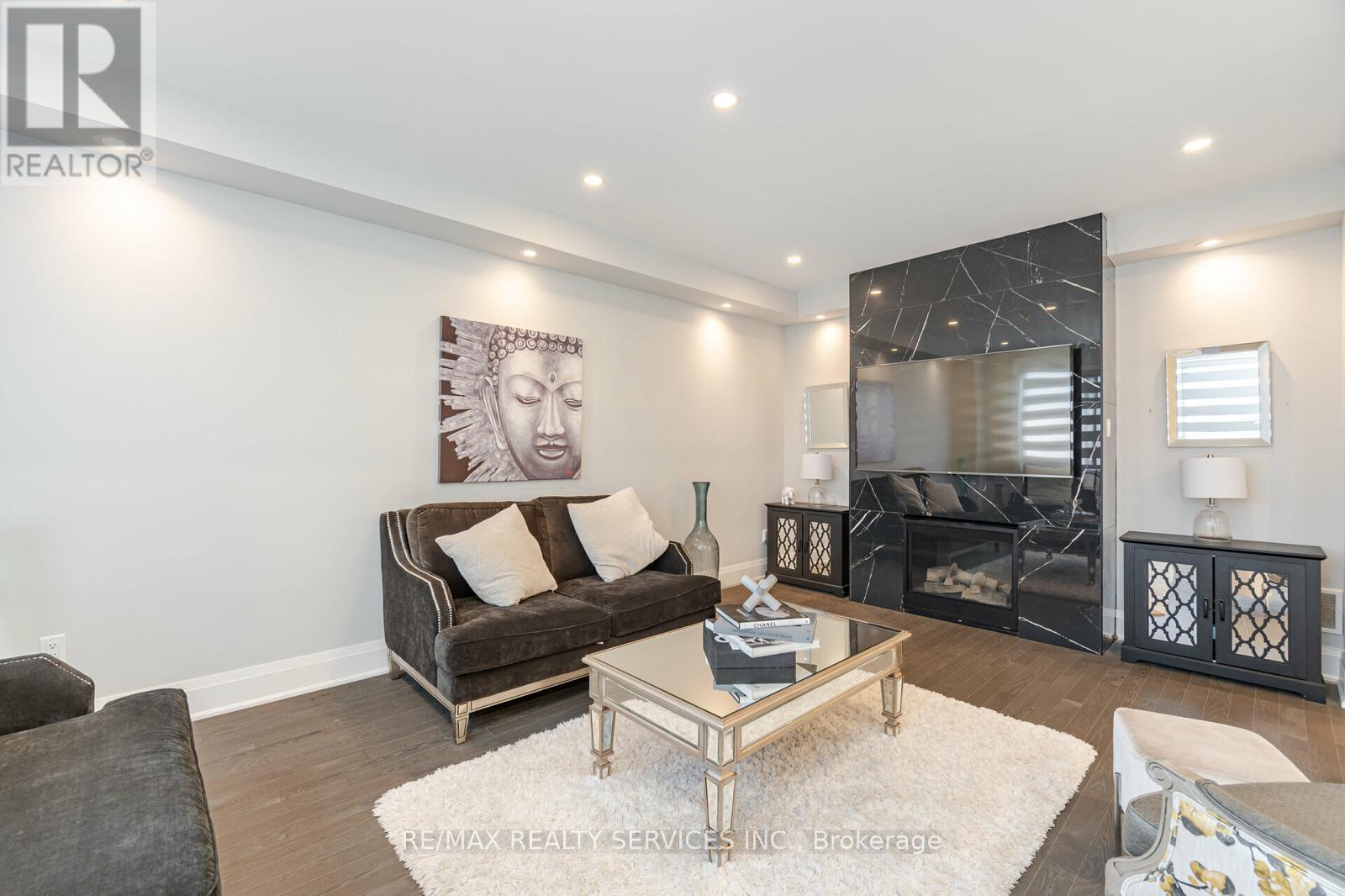7 Byblos Court, East Gwillimbury, Ontario  L6N 0T3 - Photo 19 - N12417611