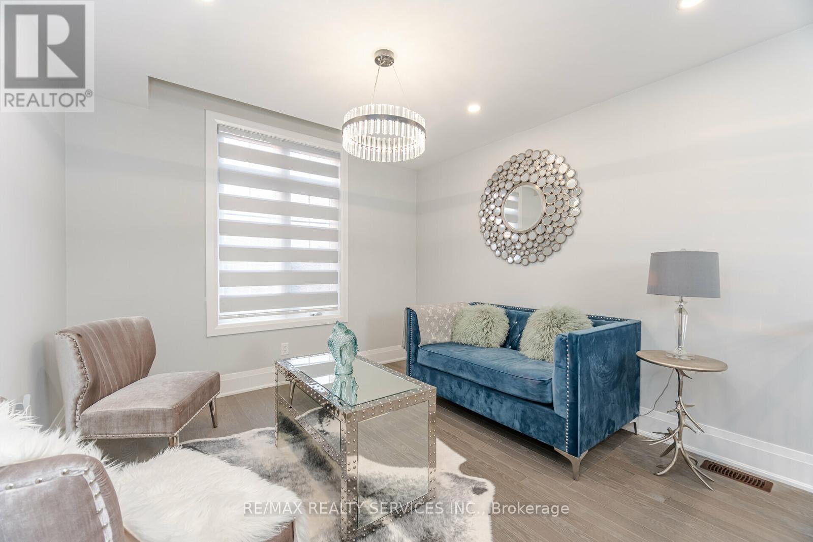 7 Byblos Court, East Gwillimbury, Ontario  L6N 0T3 - Photo 25 - N12417611
