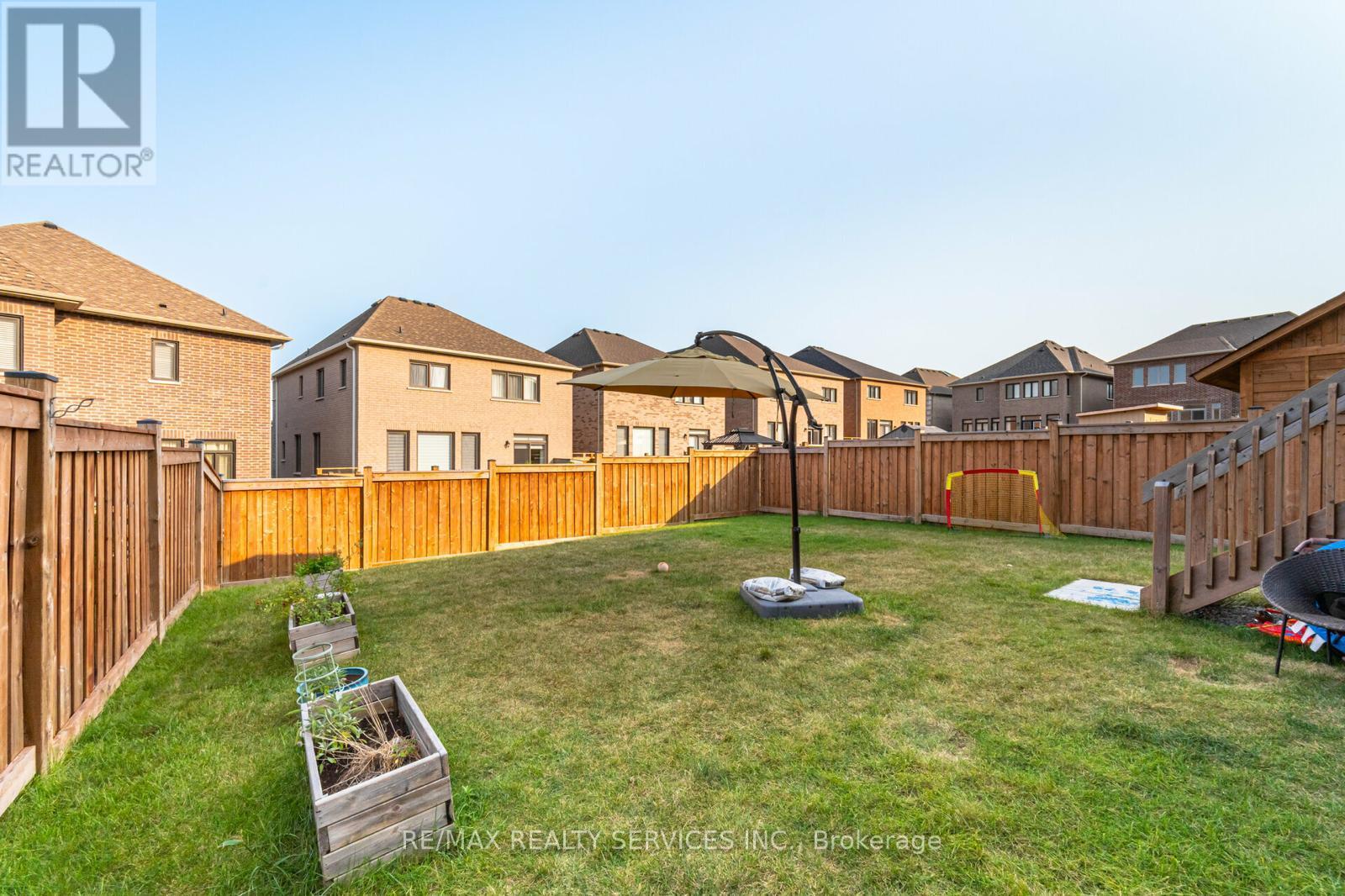 7 Byblos Court, East Gwillimbury, Ontario  L6N 0T3 - Photo 45 - N12417611