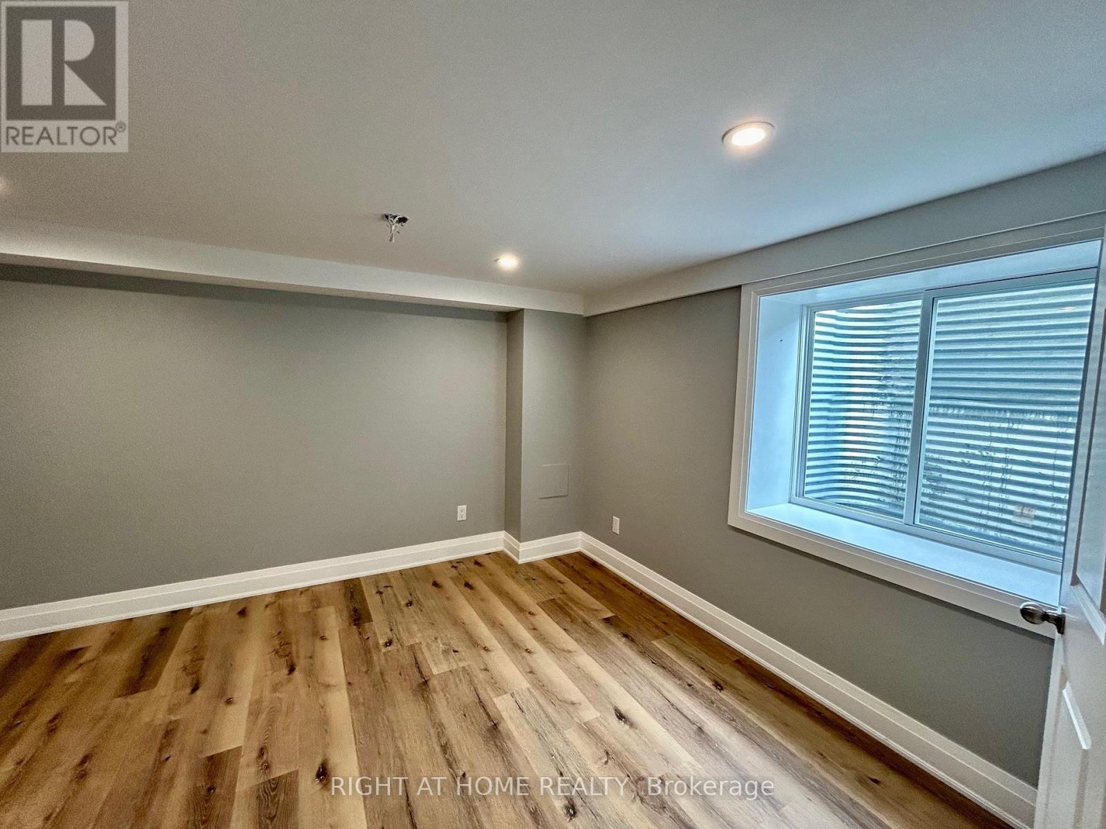 Lower Unit - 7 Mary Street E, Kawartha Lakes, Ontario  K9V 1V1 - Photo 8 - X12417635