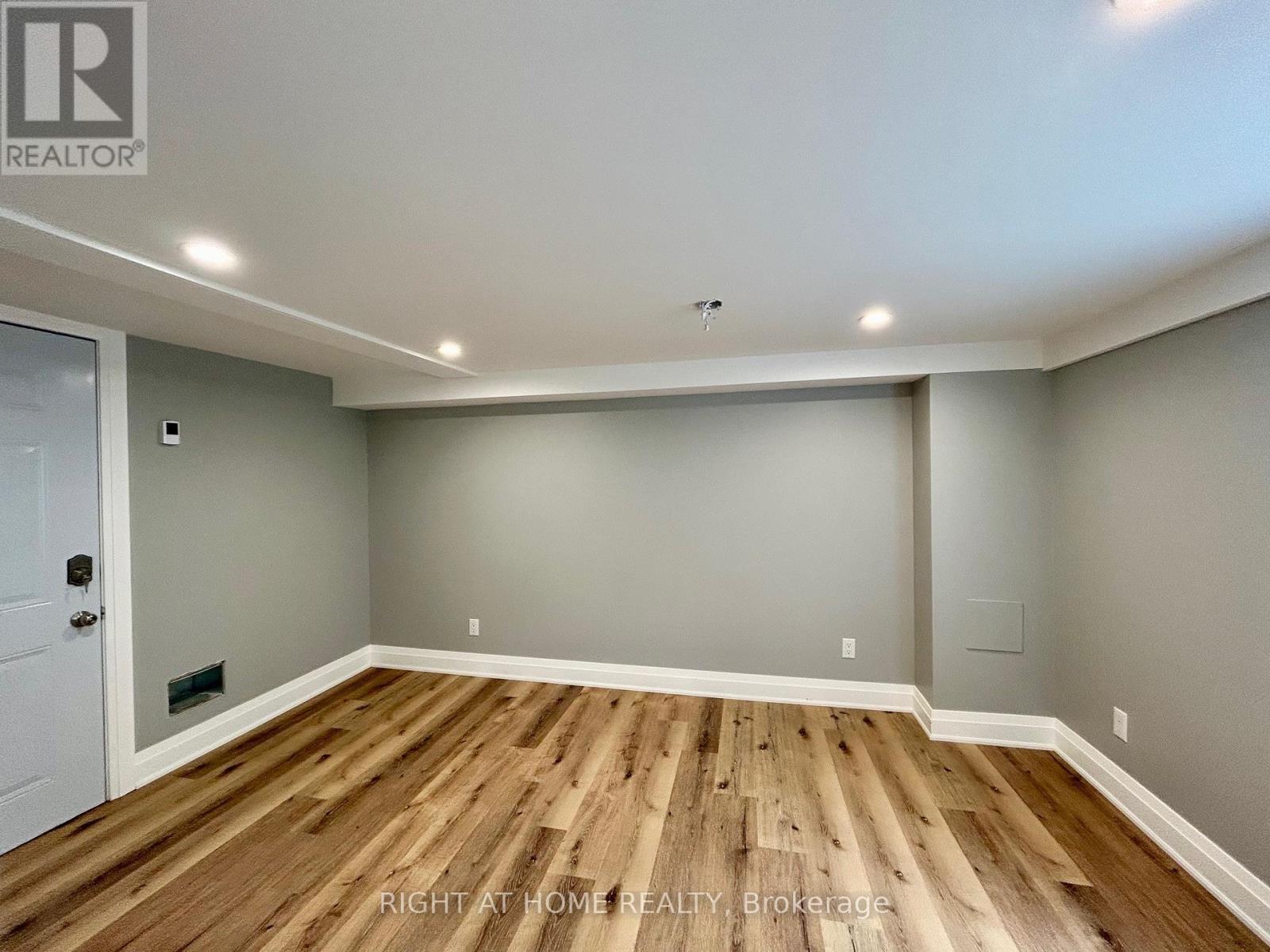 Lower Unit - 7 Mary Street E, Kawartha Lakes, Ontario  K9V 1V1 - Photo 9 - X12417635