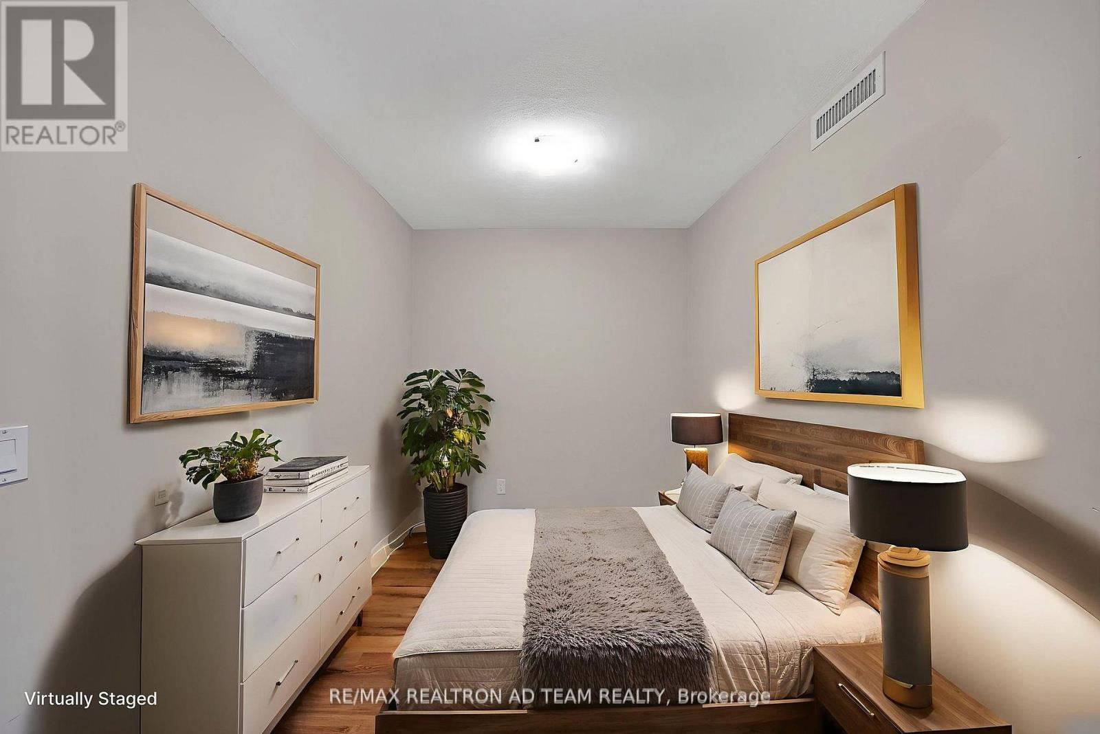706 - 125 Village Green Square, Toronto, Ontario  M1S 0G3 - Photo 10 - E12417630