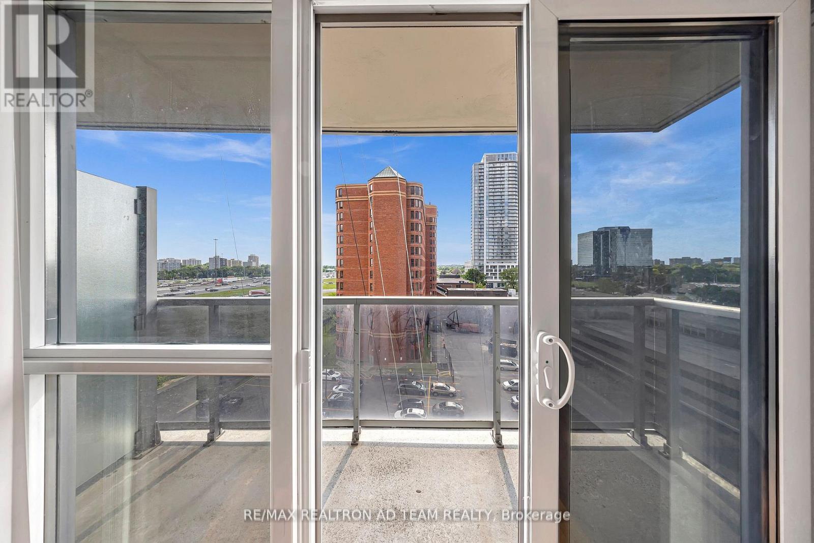 706 - 125 Village Green Square, Toronto, Ontario  M1S 0G3 - Photo 17 - E12417630