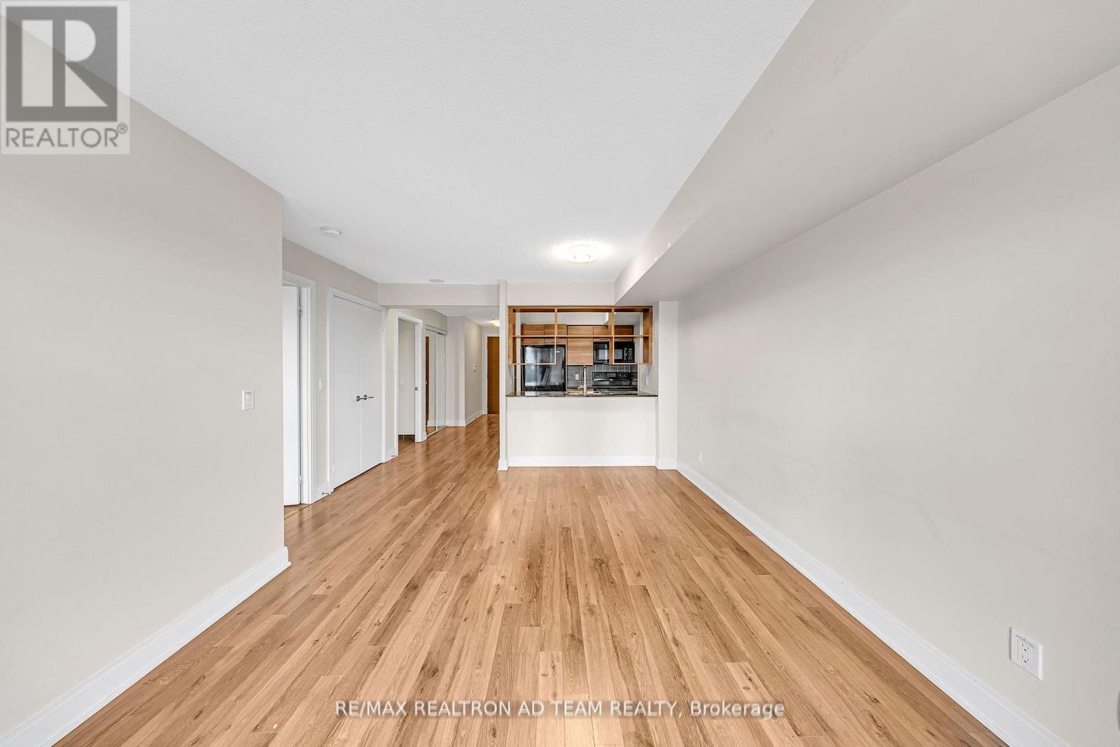706 - 125 Village Green Square, Toronto, Ontario  M1S 0G3 - Photo 19 - E12417630