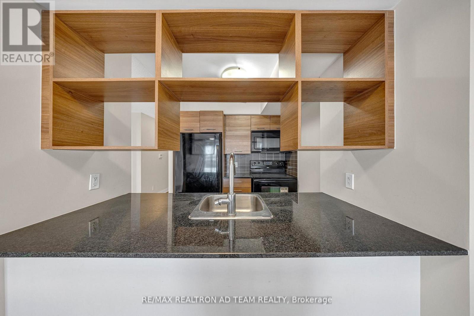 706 - 125 Village Green Square, Toronto, Ontario  M1S 0G3 - Photo 24 - E12417630