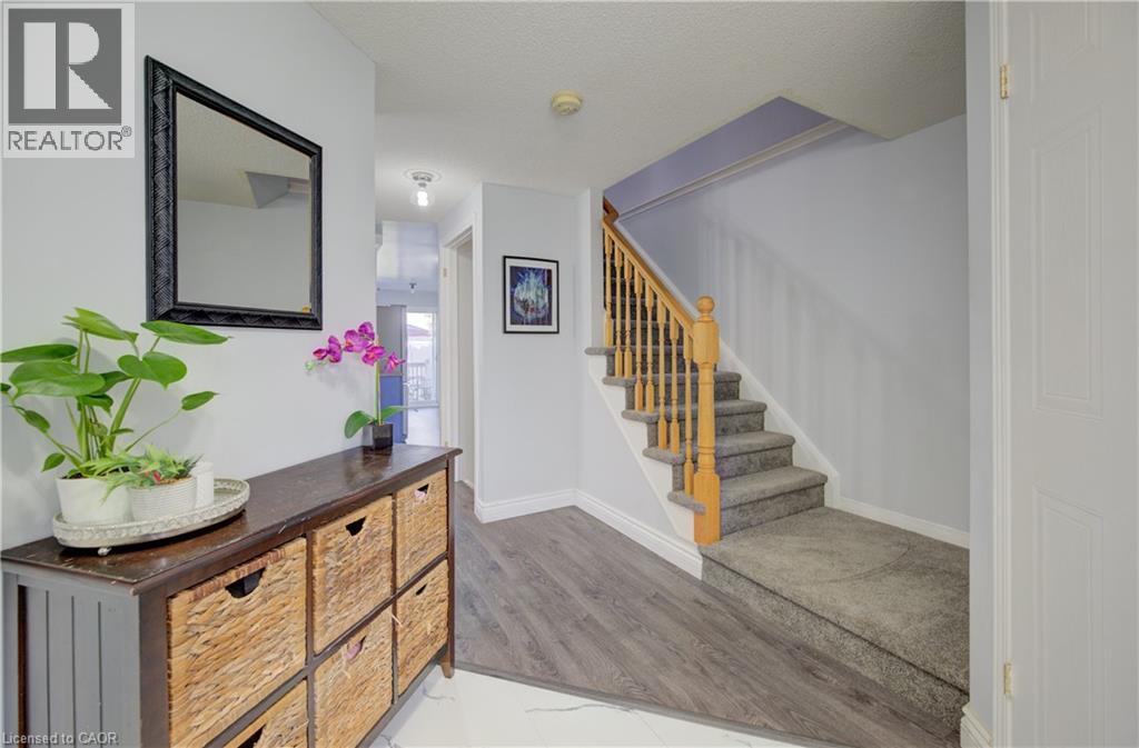 36 Robertson Street, Fergus, Ontario  N1M 3P6 - Photo 4 - 40772077