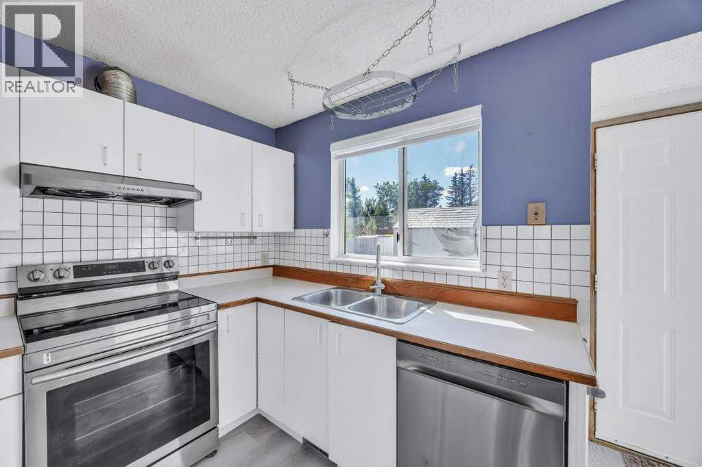 67 Martinwood Road Ne, Calgary, Alberta  T3J 3G7 - Photo 14 - A2251089