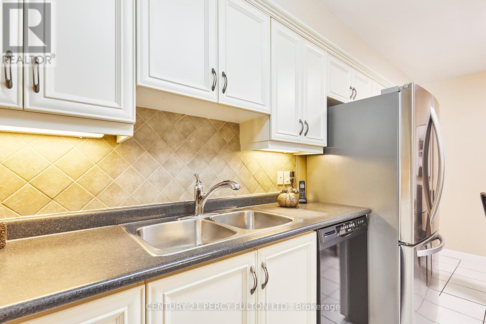 48 Nabob Crescent, Toronto, Ontario  M1B 2Z2 - Photo 10 - E12415887