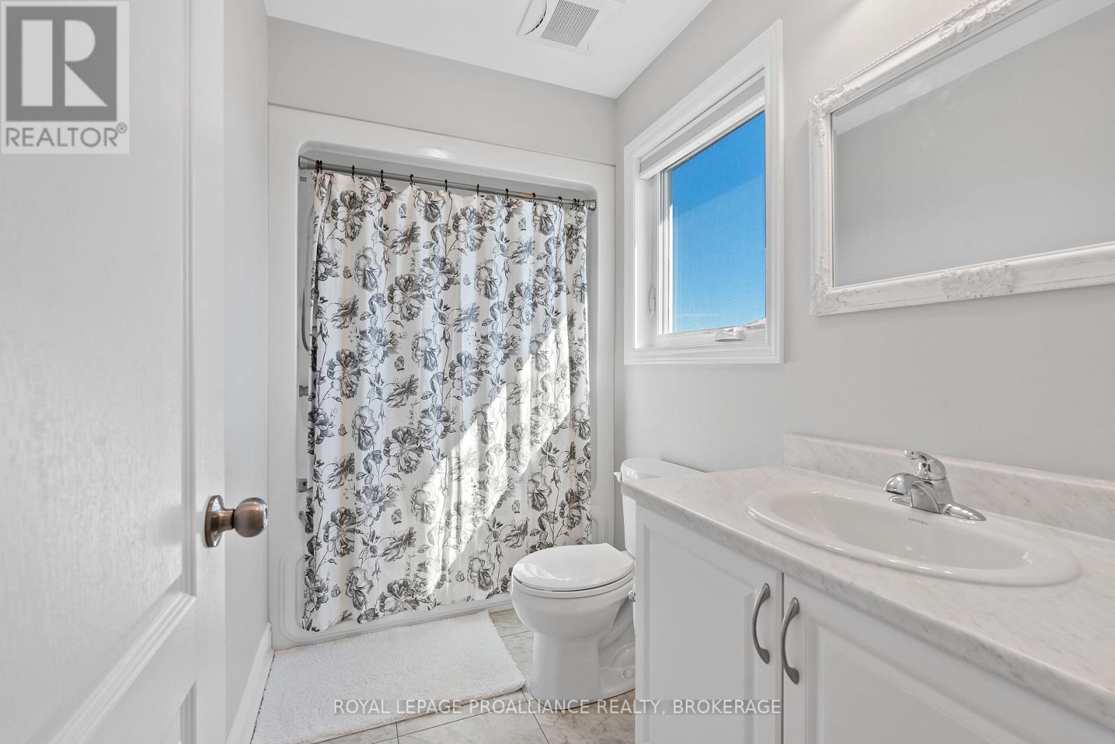 1556 Albany Drive, Kingston, Ontario  K7P 0L9 - Photo 26 - X12411783