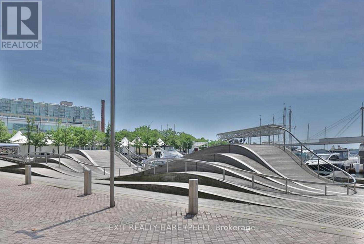 1108 - 250 Queens Quay W, Toronto, Ontario  M5J 2N2 - Photo 2 - C12417639