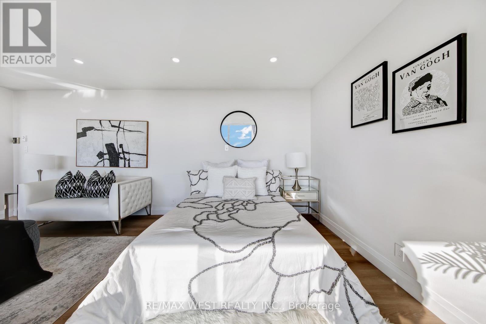 1202 - 914 Yonge Street, Toronto, Ontario  M4W 3C8 - Photo 6 - C12417640