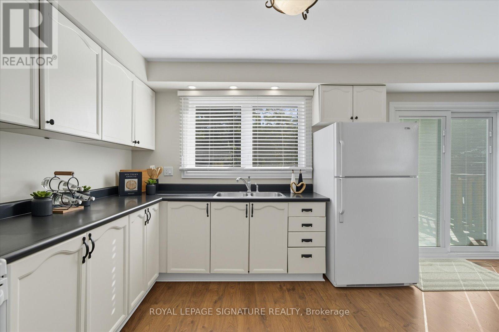 77 Ravenscroft Road, Ajax, Ontario  L1T 1W6 - Photo 18 - E12417637