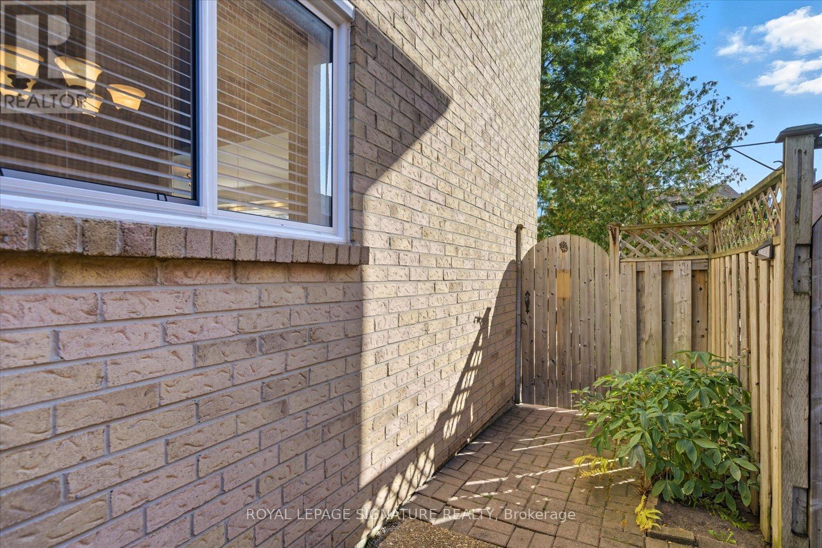 77 Ravenscroft Road, Ajax, Ontario  L1T 1W6 - Photo 45 - E12417637
