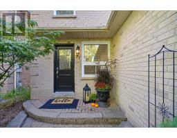 77 Ravenscroft Road, Ajax (Central West), Ca