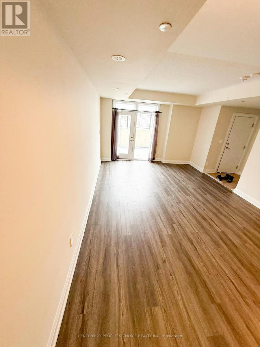 132 - 1573 Rose Way, Milton, Ontario  L9E 7E7 - Photo 3 - W12417398