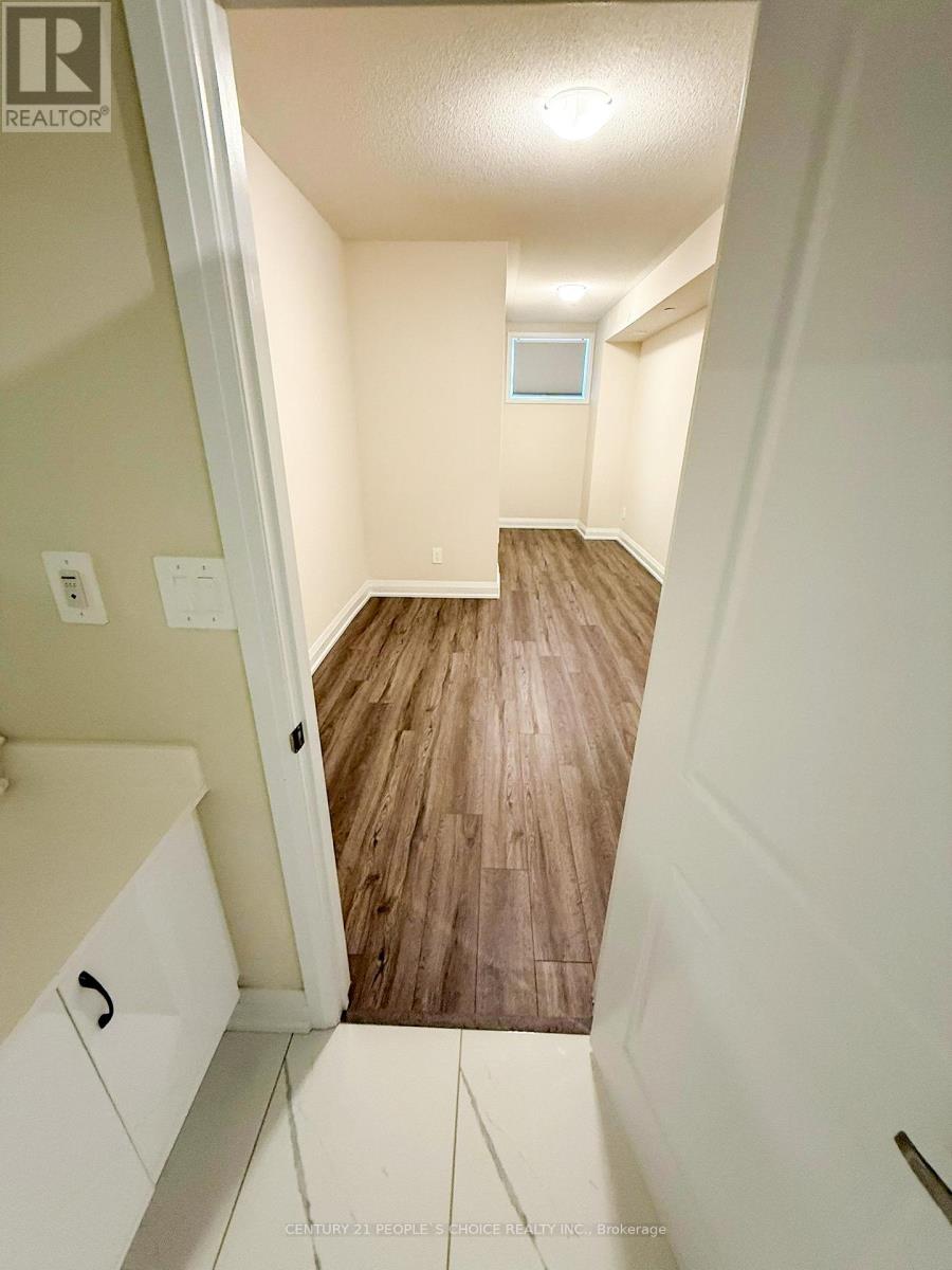 132 - 1573 Rose Way, Milton, Ontario  L9E 7E7 - Photo 9 - W12417398