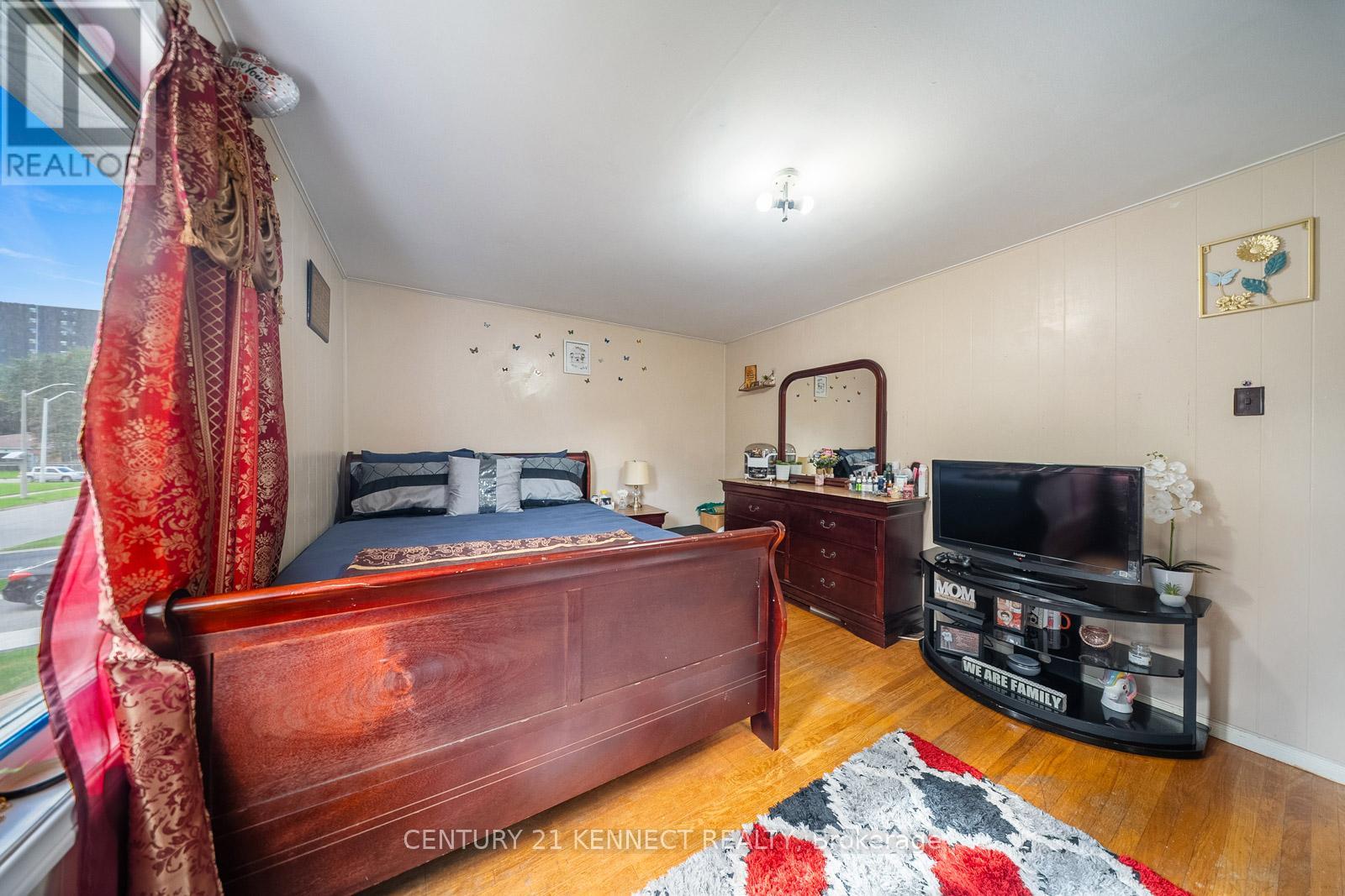 55 Braemar Drive, Brampton, Ontario  L6T 2L5 - Photo 30 - W12417655