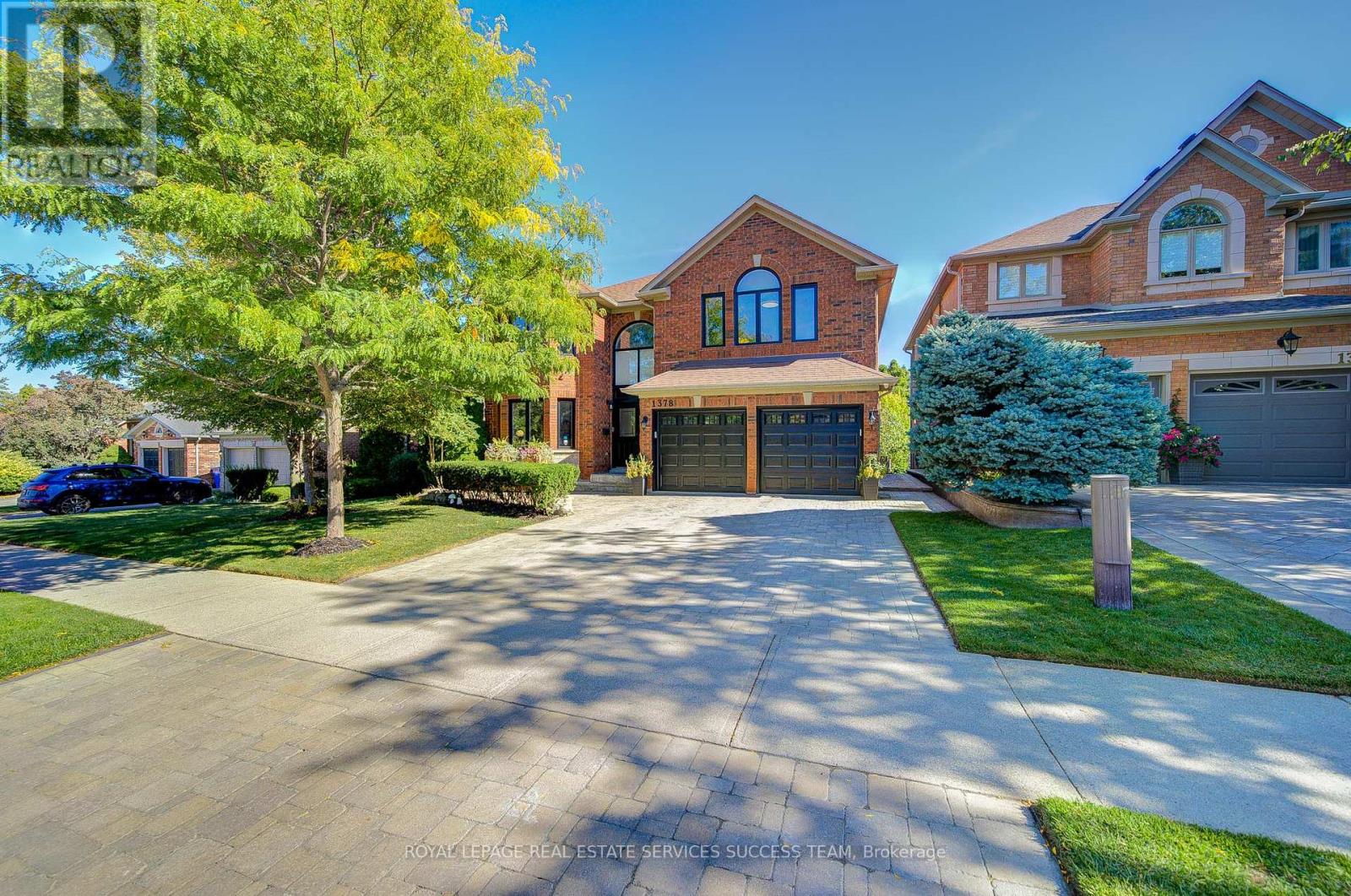 1378 Bayshire Drive, Oakville, Ontario  L6H 6C7 - Photo 1 - W12417663