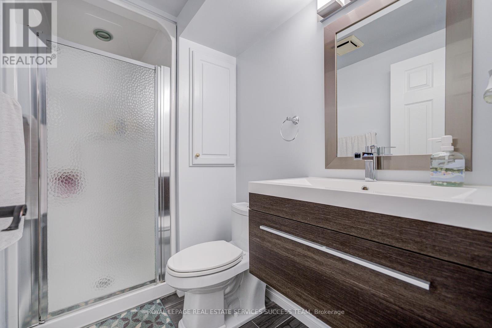 1378 Bayshire Drive, Oakville, Ontario  L6H 6C7 - Photo 40 - W12417663