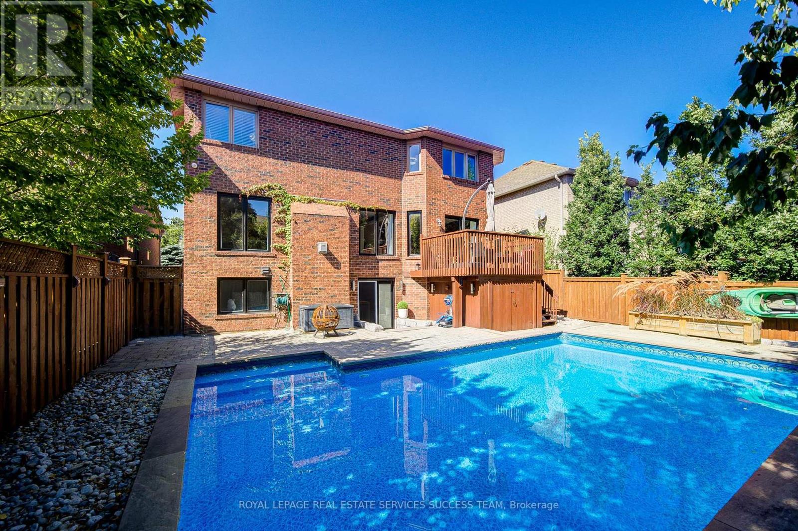 1378 Bayshire Drive, Oakville, Ontario  L6H 6C7 - Photo 47 - W12417663