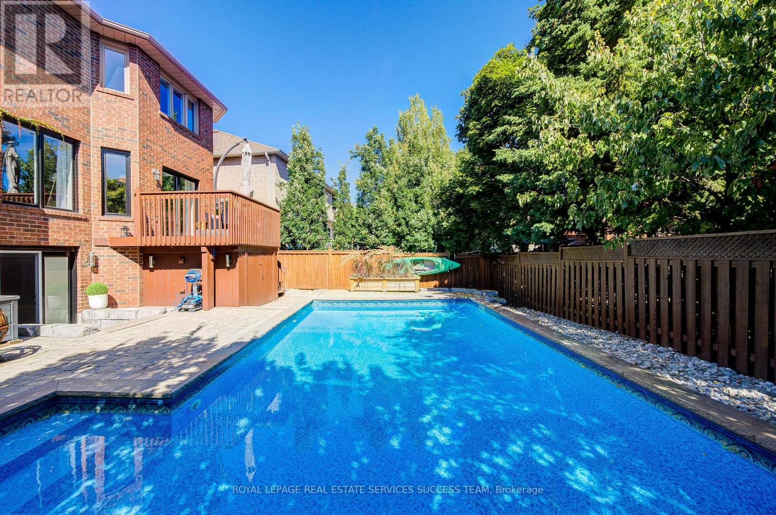 1378 Bayshire Drive, Oakville, Ontario  L6H 6C7 - Photo 48 - W12417663