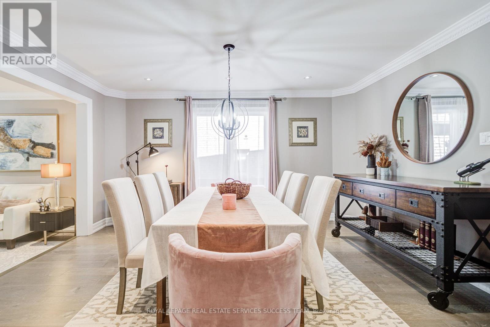 1378 Bayshire Drive, Oakville, Ontario  L6H 6C7 - Photo 8 - W12417663