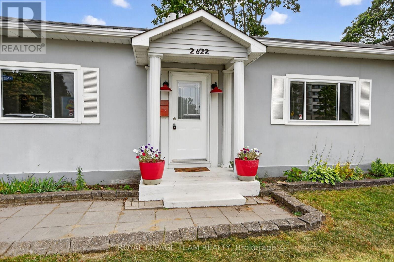2822 RICHMOND ROAD W, ottawa, Ontario