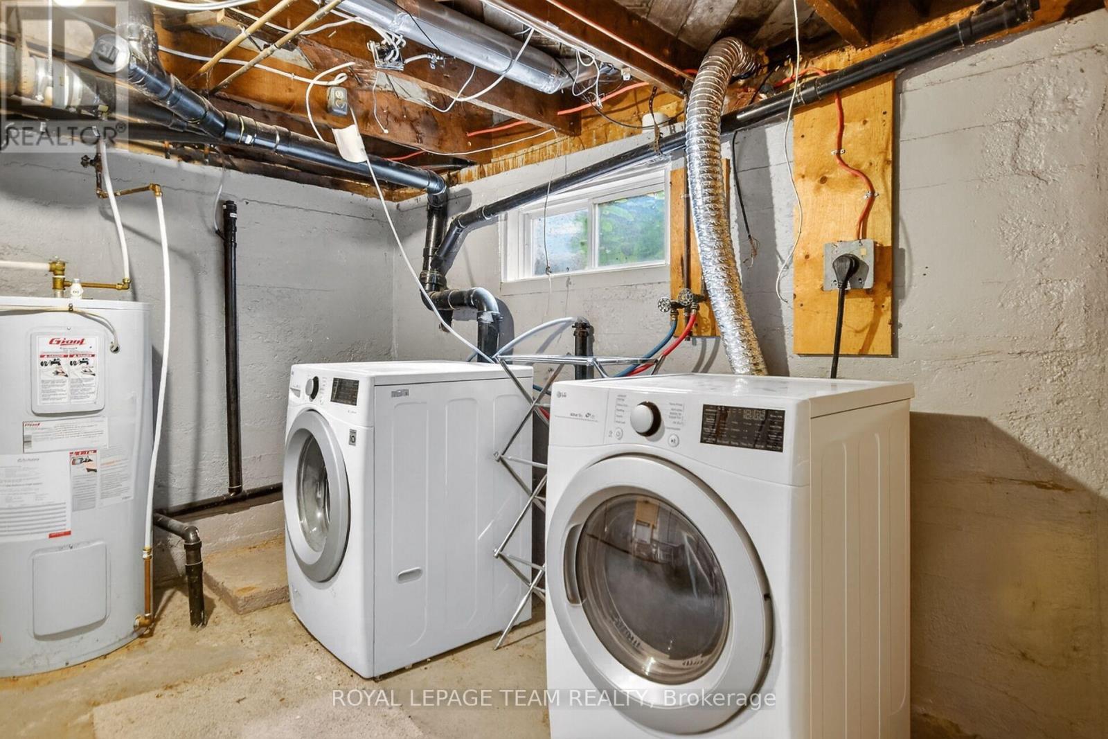 2822 Richmond Road W, Ottawa, Ontario  K2B 6S5 - Photo 25 - X12417682