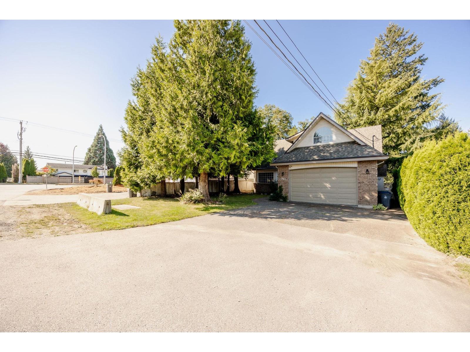 9621 161a Street, Surrey, British Columbia  V4N 2E8 - Photo 2 - R3049721