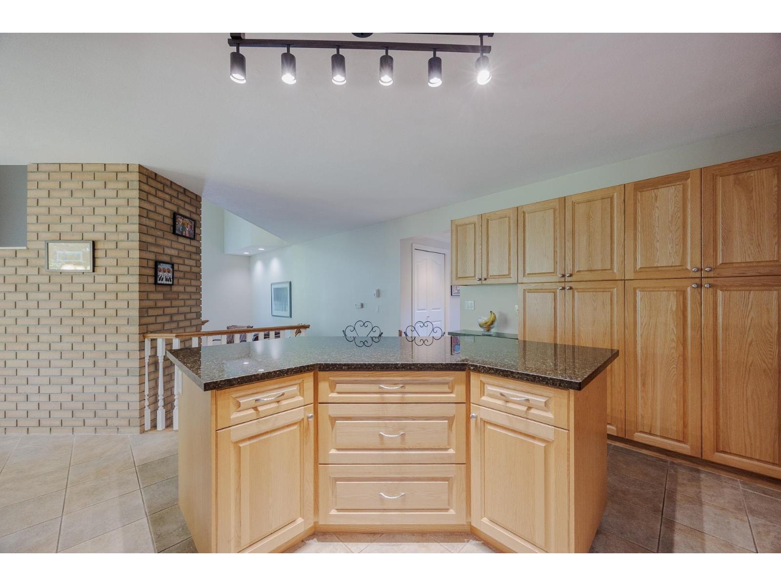 9621 161a Street, Surrey, British Columbia  V4N 2E8 - Photo 12 - R3049721