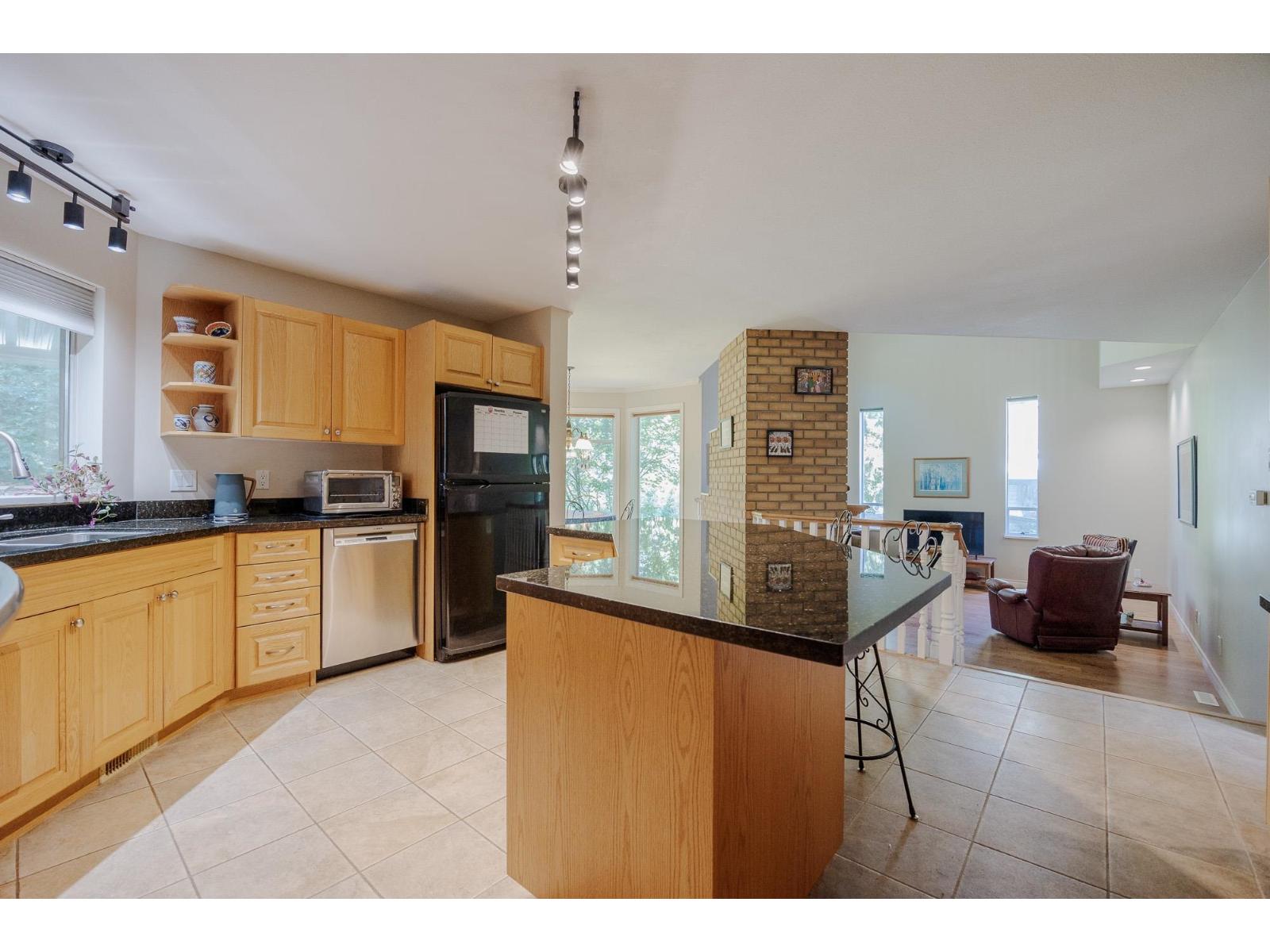 9621 161a Street, Surrey, British Columbia  V4N 2E8 - Photo 11 - R3049721