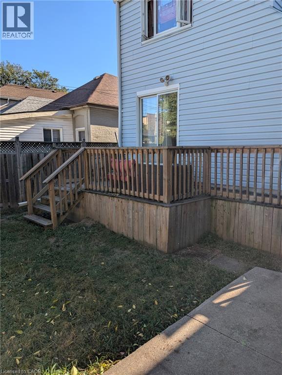 107 London Street N, Hamilton, Ontario  L8H 4B4 - Photo 2 - 40771911