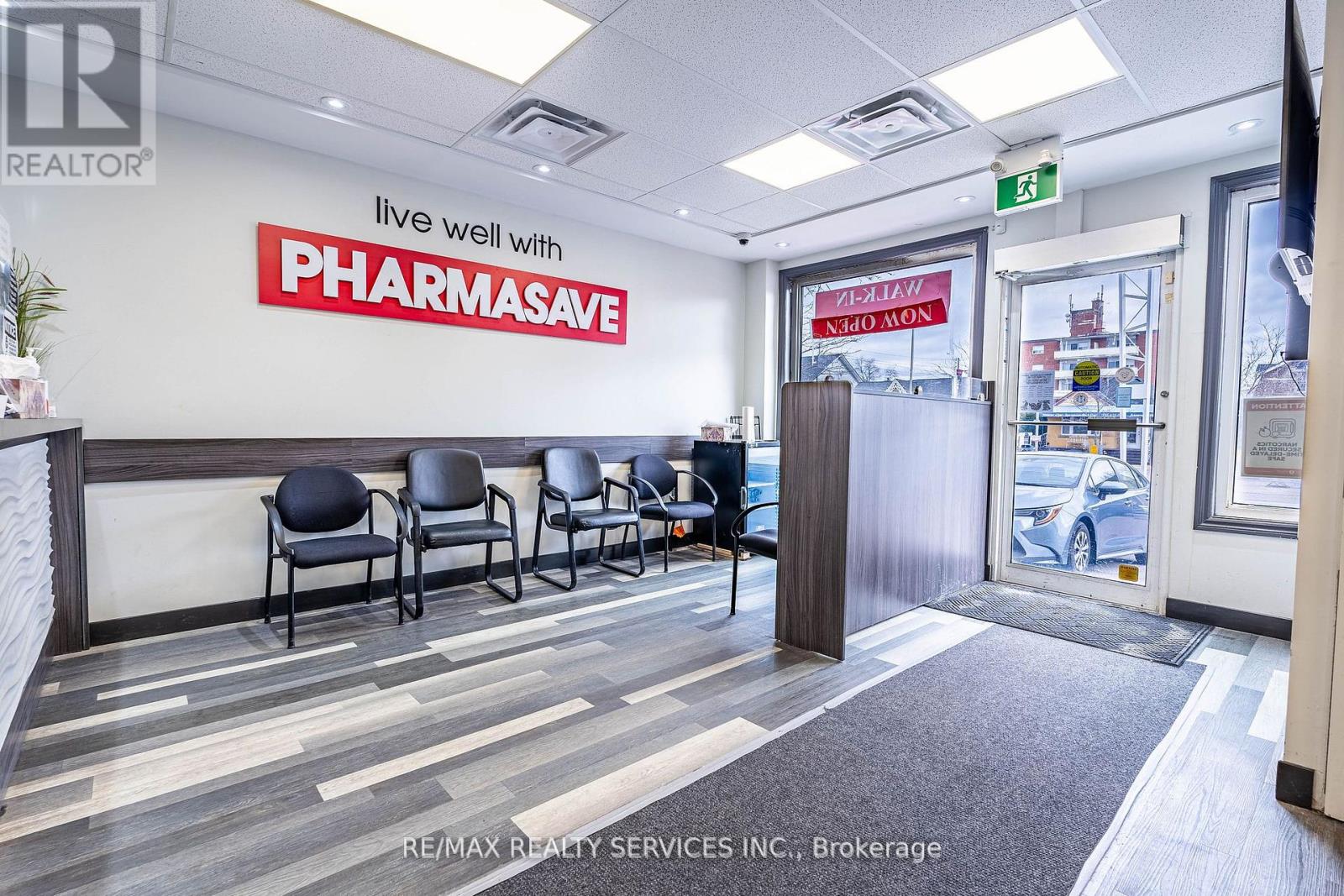 10 Main Street, Mississauga, Ontario  L5M 1X3 - Photo 10 - W12417675