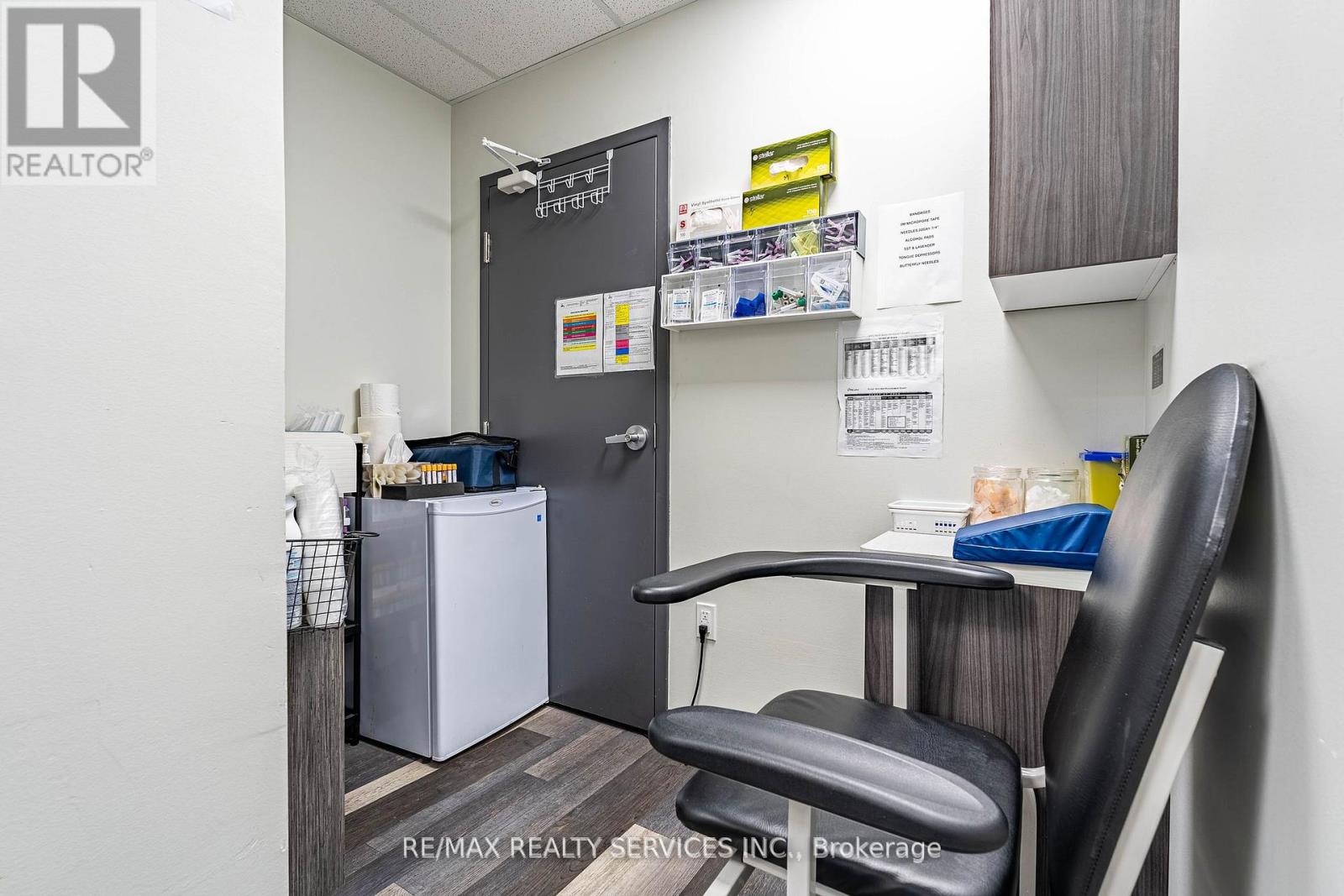 10 Main Street, Mississauga, Ontario  L5M 1X3 - Photo 27 - W12417675