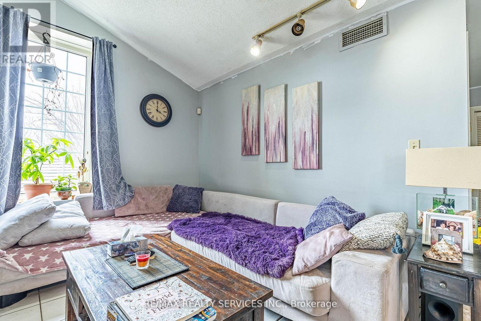 10 Main Street, Mississauga, Ontario  L5M 1X3 - Photo 36 - W12417675