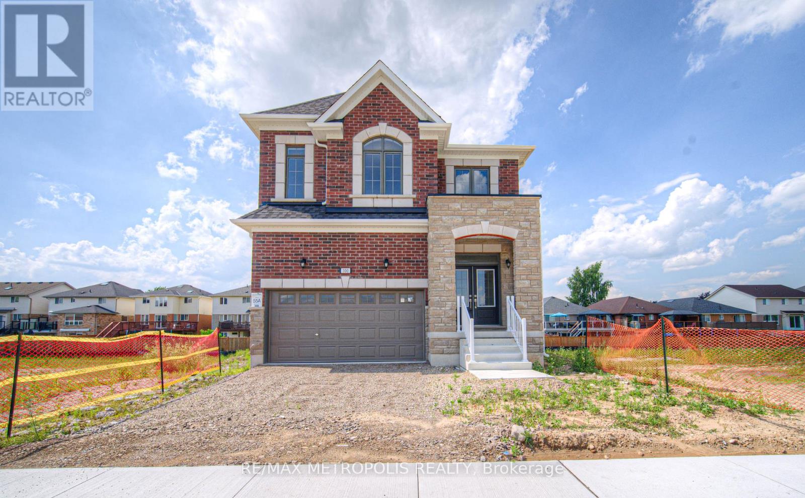 100 Moss Drive, Cambridge, Ontario  N1T 0H1 - Photo 1 - X12417671