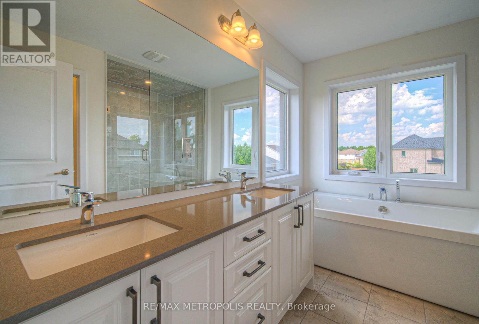 100 Moss Drive, Cambridge, Ontario  N1T 0H1 - Photo 34 - X12417671