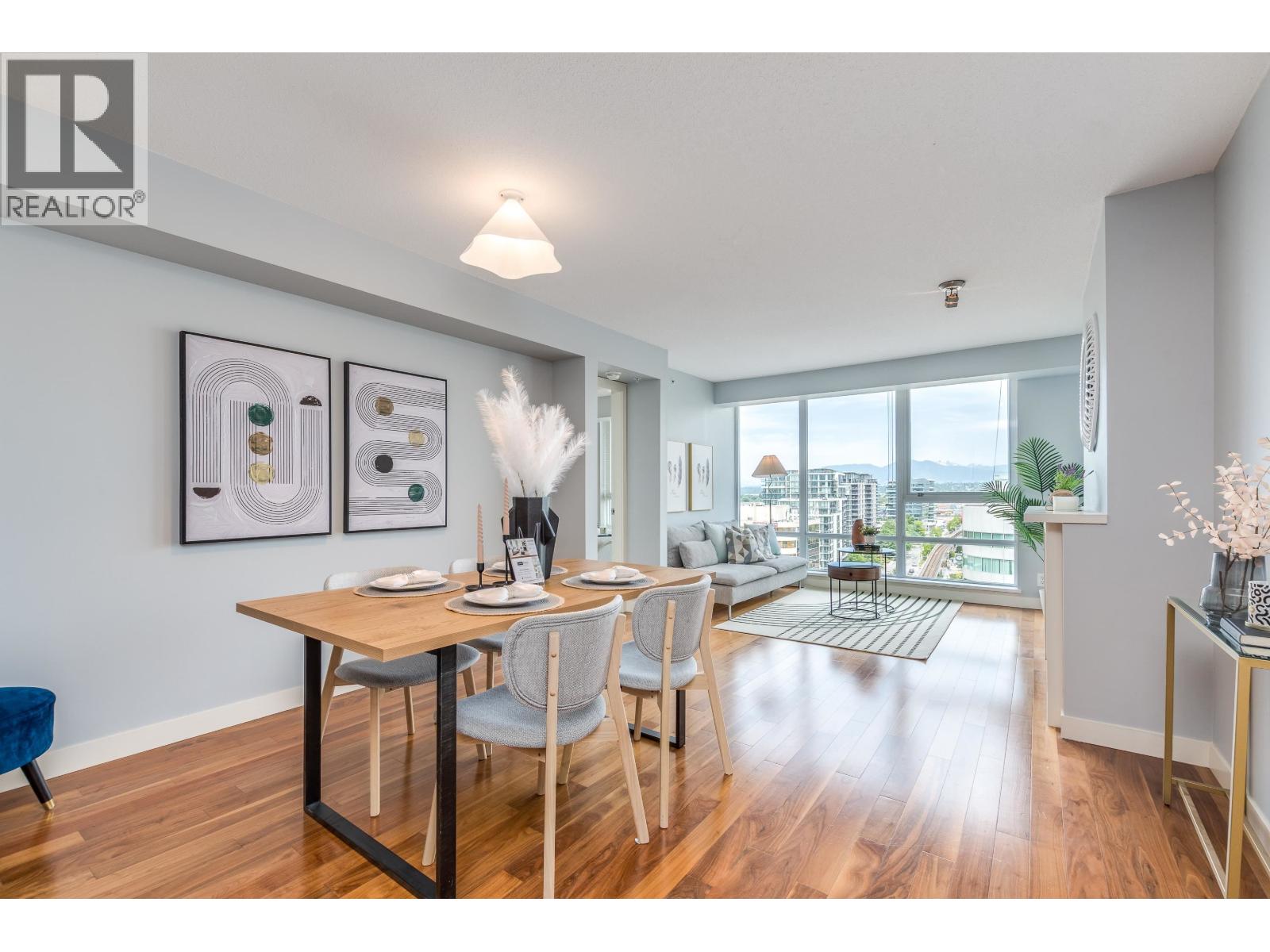 1710 6068 No. 3 Road, Richmond, British Columbia  V6Y 4M7 - Photo 3 - R3048636