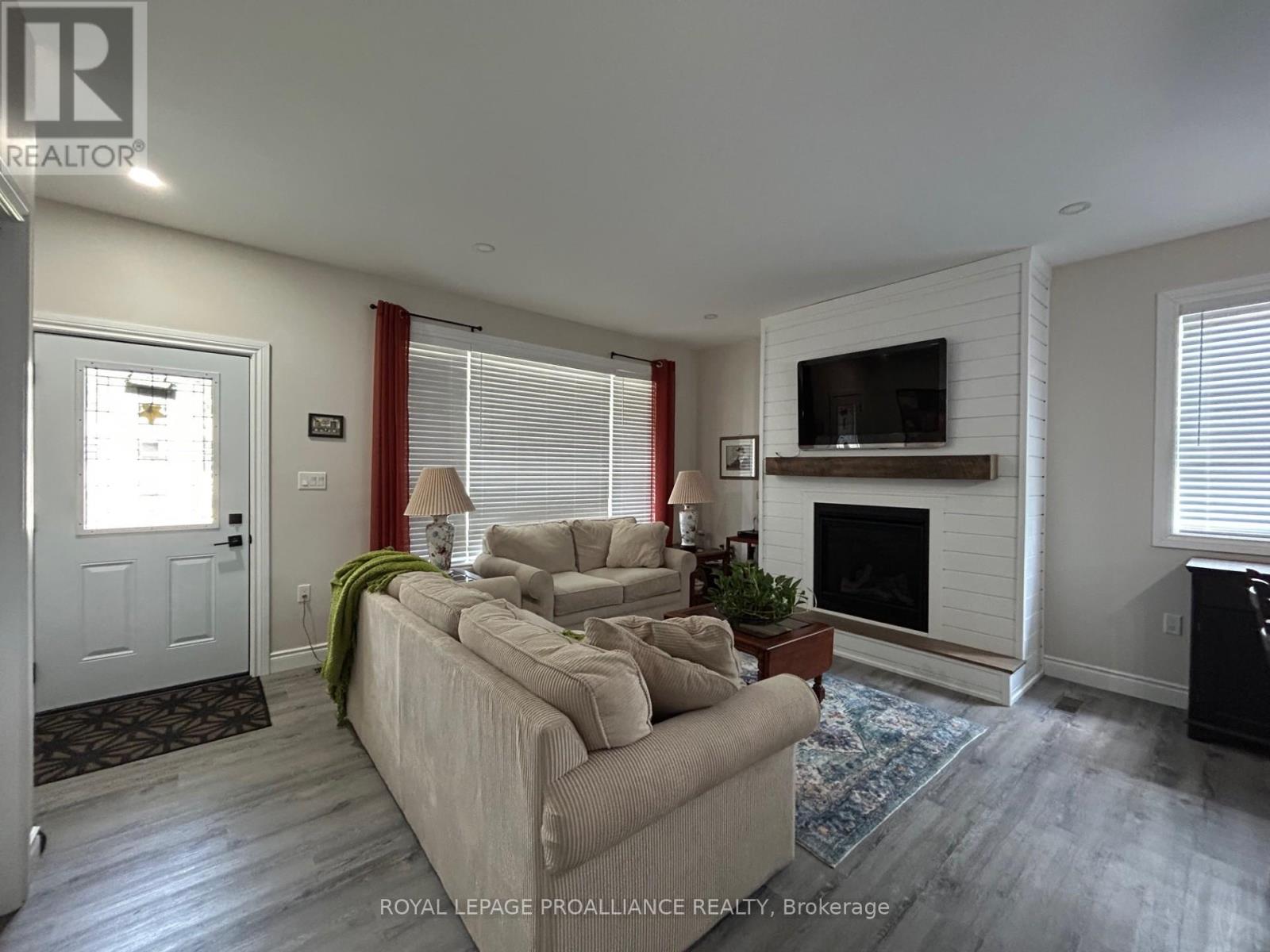 47 South Maloney St Street N, Marmora And Lake, Ontario  K0K 2M0 - Photo 10 - X12294675