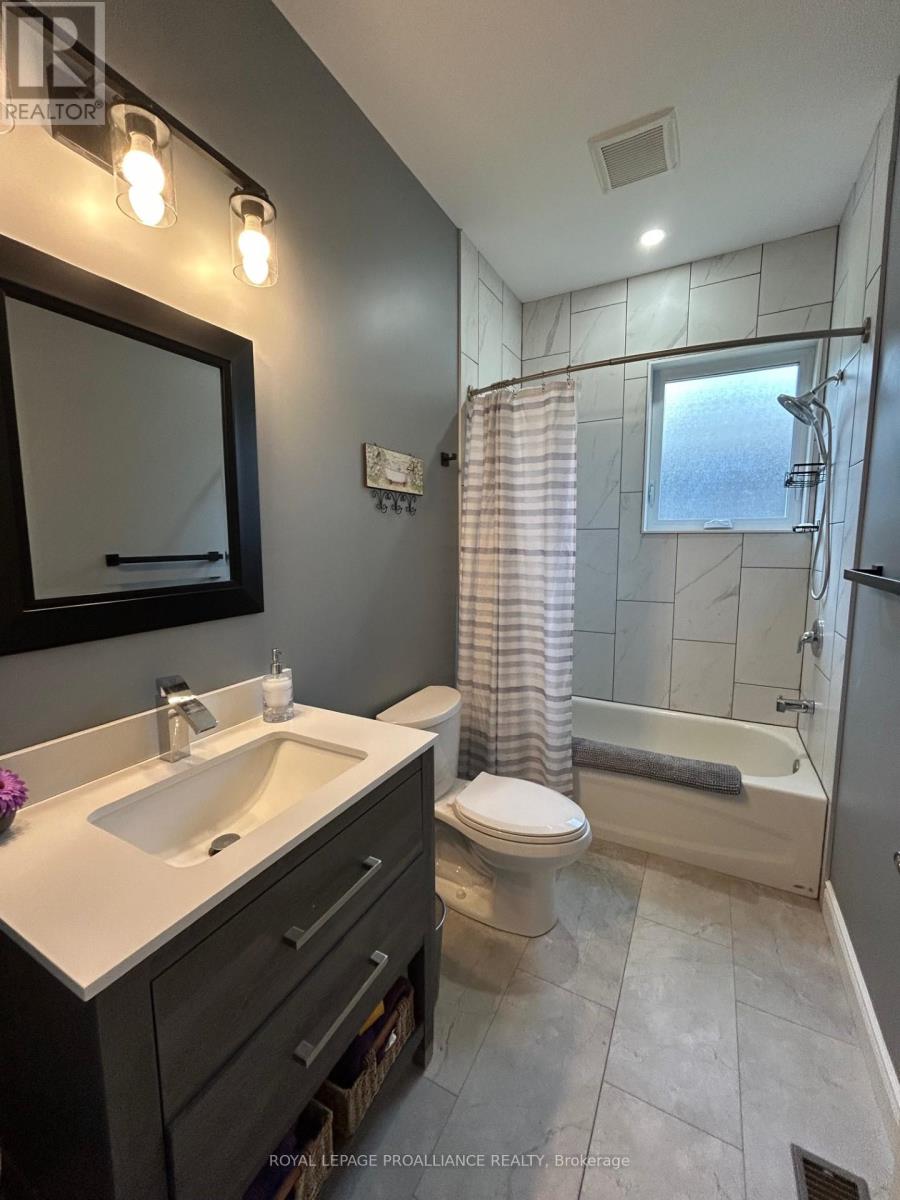 47 South Maloney St Street N, Marmora And Lake, Ontario  K0K 2M0 - Photo 18 - X12294675