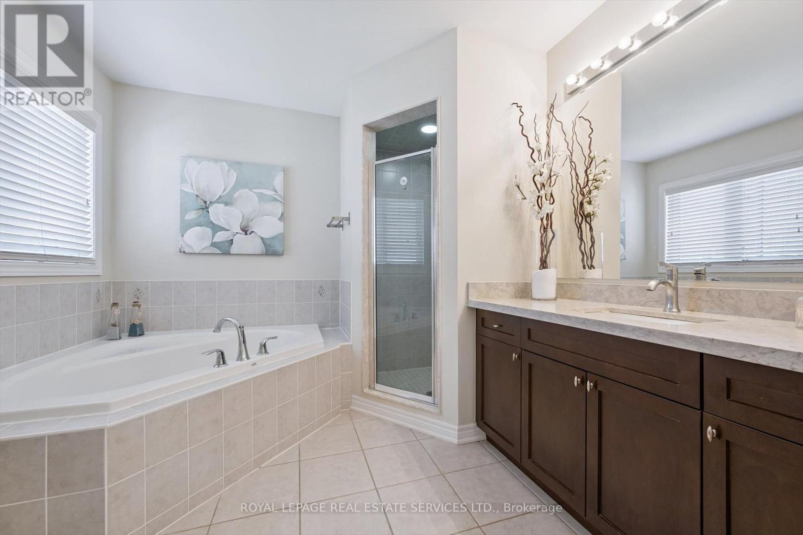 2517 Pine Glen Road, Oakville, Ontario  L6M 0R7 - Photo 22 - W12417707
