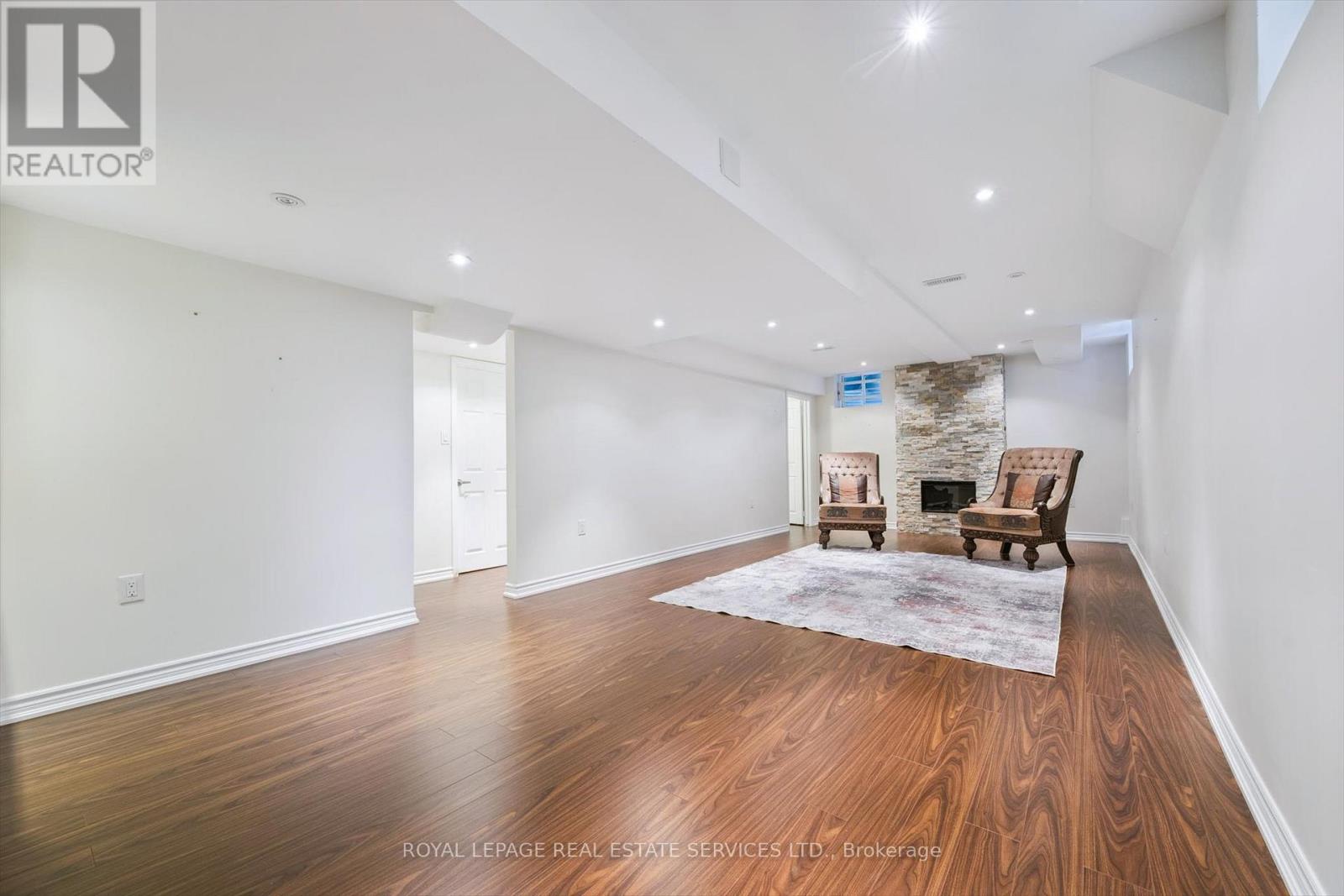 2517 Pine Glen Road, Oakville, Ontario  L6M 0R7 - Photo 32 - W12417707
