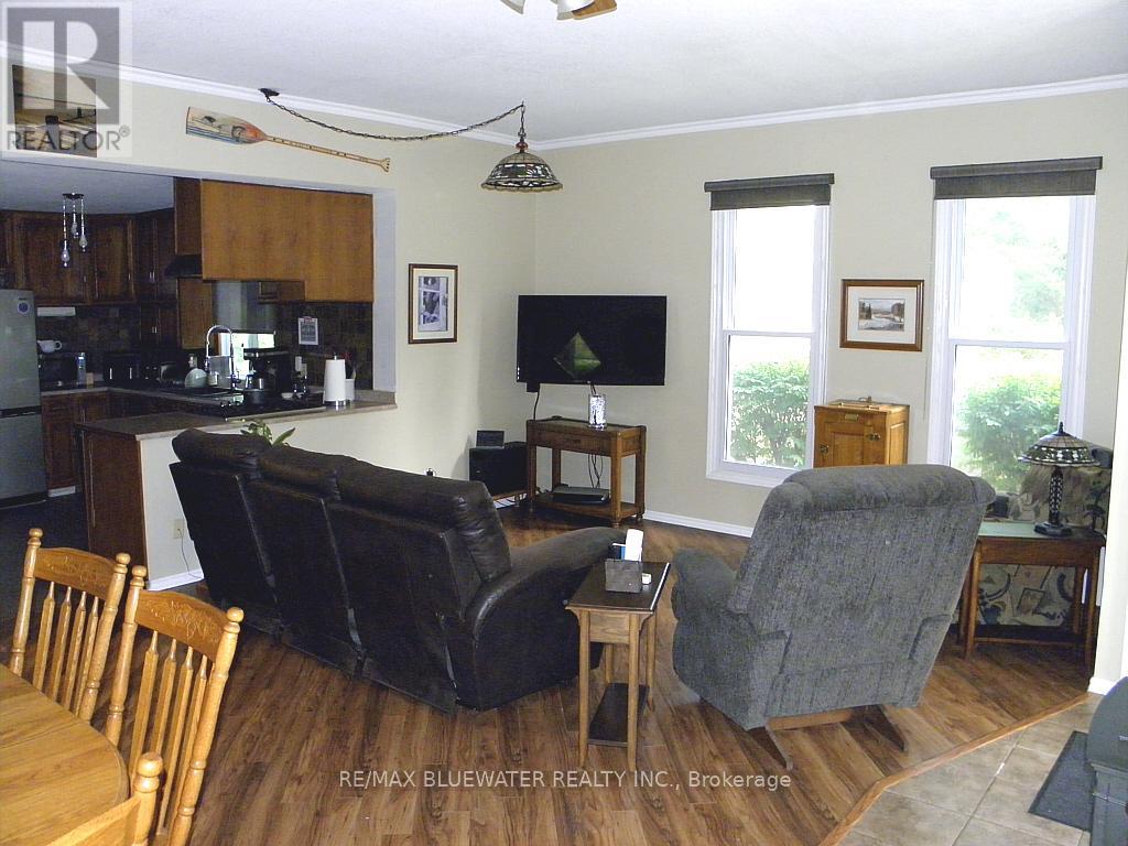 9663 Army Camp Road, Lambton Shores, Ontario  N0N 1J0 - Photo 17 - X12417726
