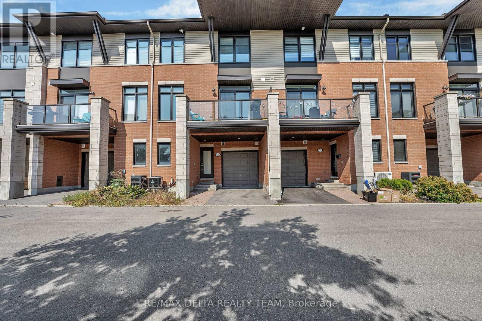 616 CHAPERAL PRIVATE, ottawa, Ontario