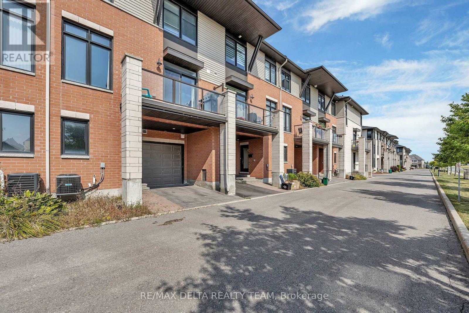 616 Chaperal Private, Ottawa, Ontario  K4A 0Y2 - Photo 2 - X12417722