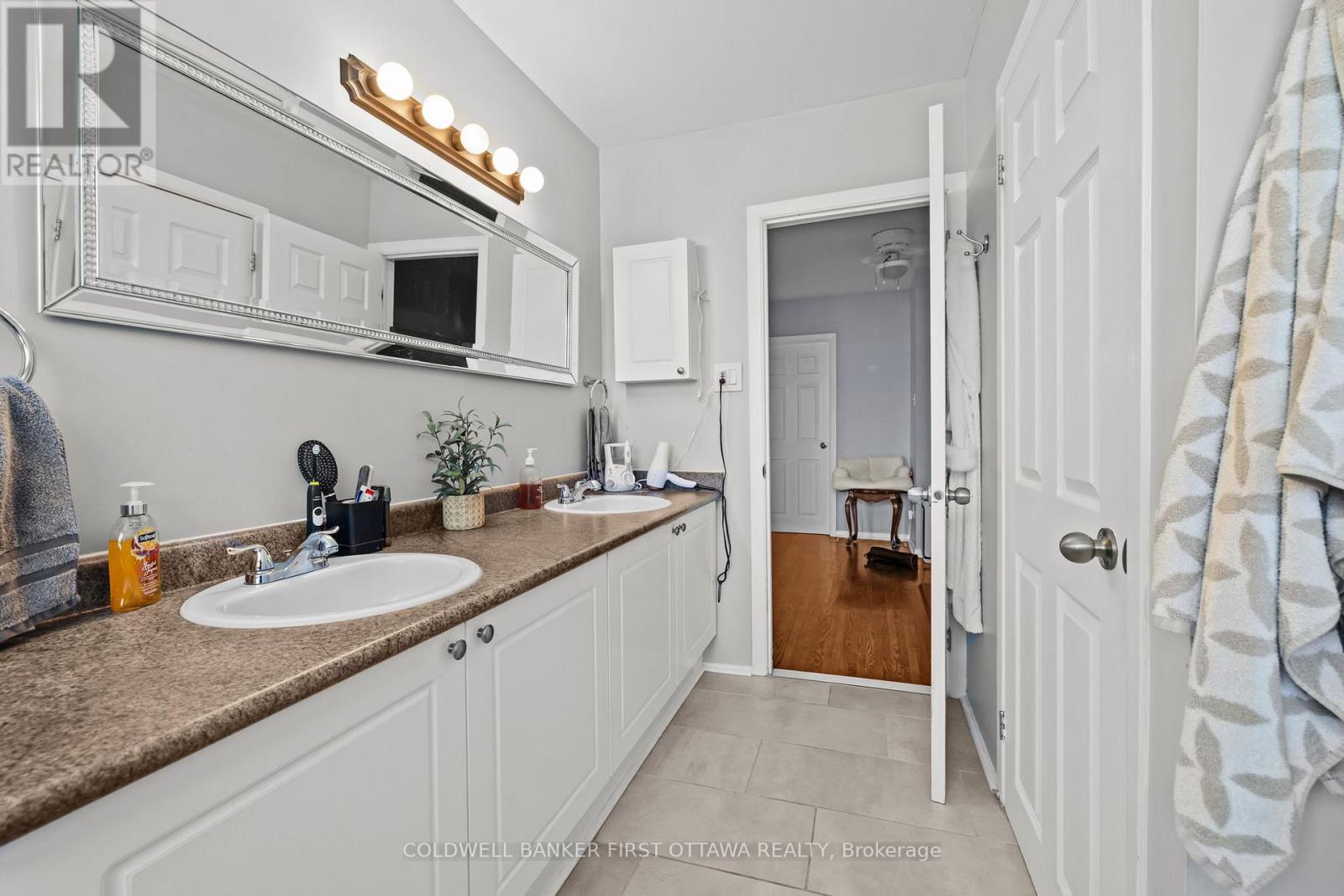 113 Monterey Drive, Ottawa, Ontario  K2H 7A9 - Photo 21 - X12417727