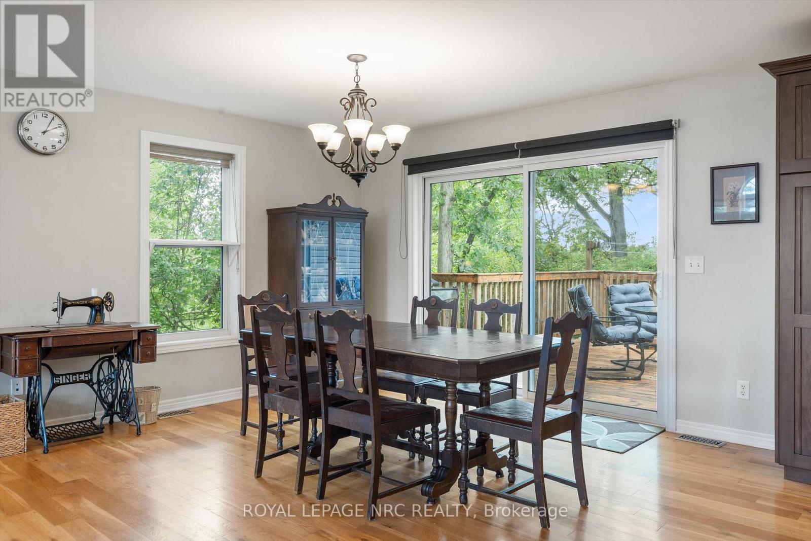 3552 Campden Road, Lincoln (Escarpment), Ontario  L0R 1G0 - Photo 15 - X12417736